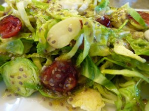 Салат из брюссельской капусты с апельсиновым соусом